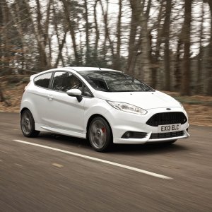 Ford_Fiesta_ST-05.jpg